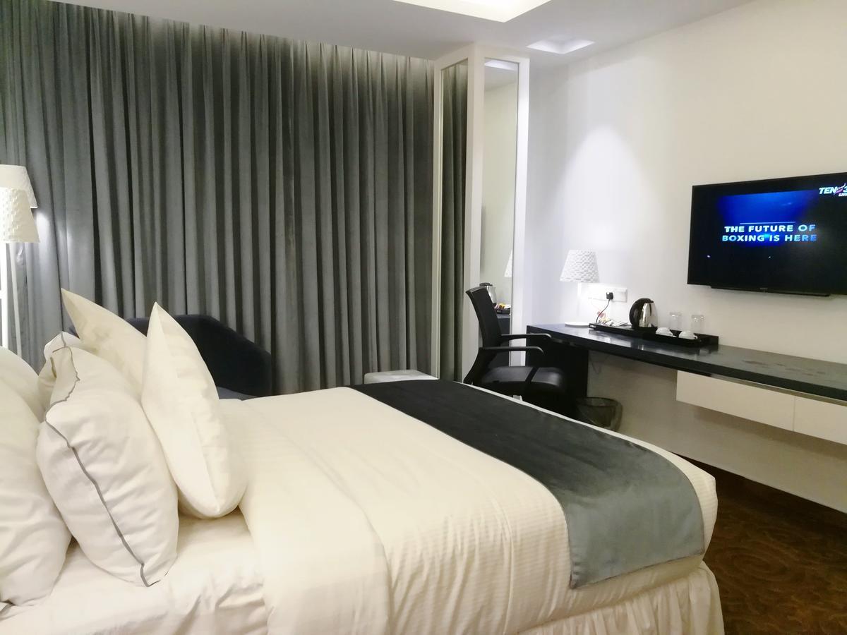 Grace 21  Hotel Dhaka Buitenkant foto