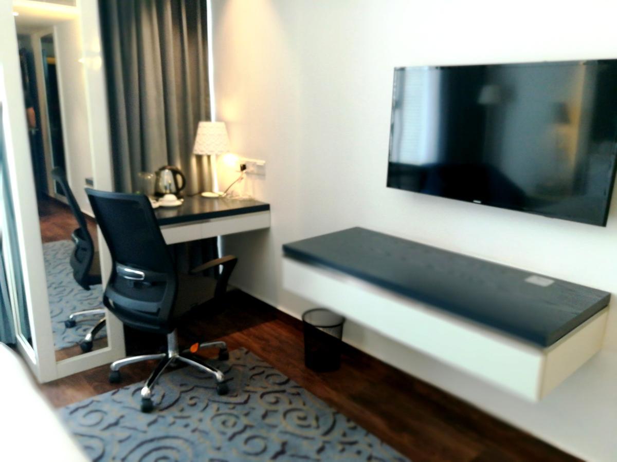 Grace 21  Hotel Dhaka Buitenkant foto