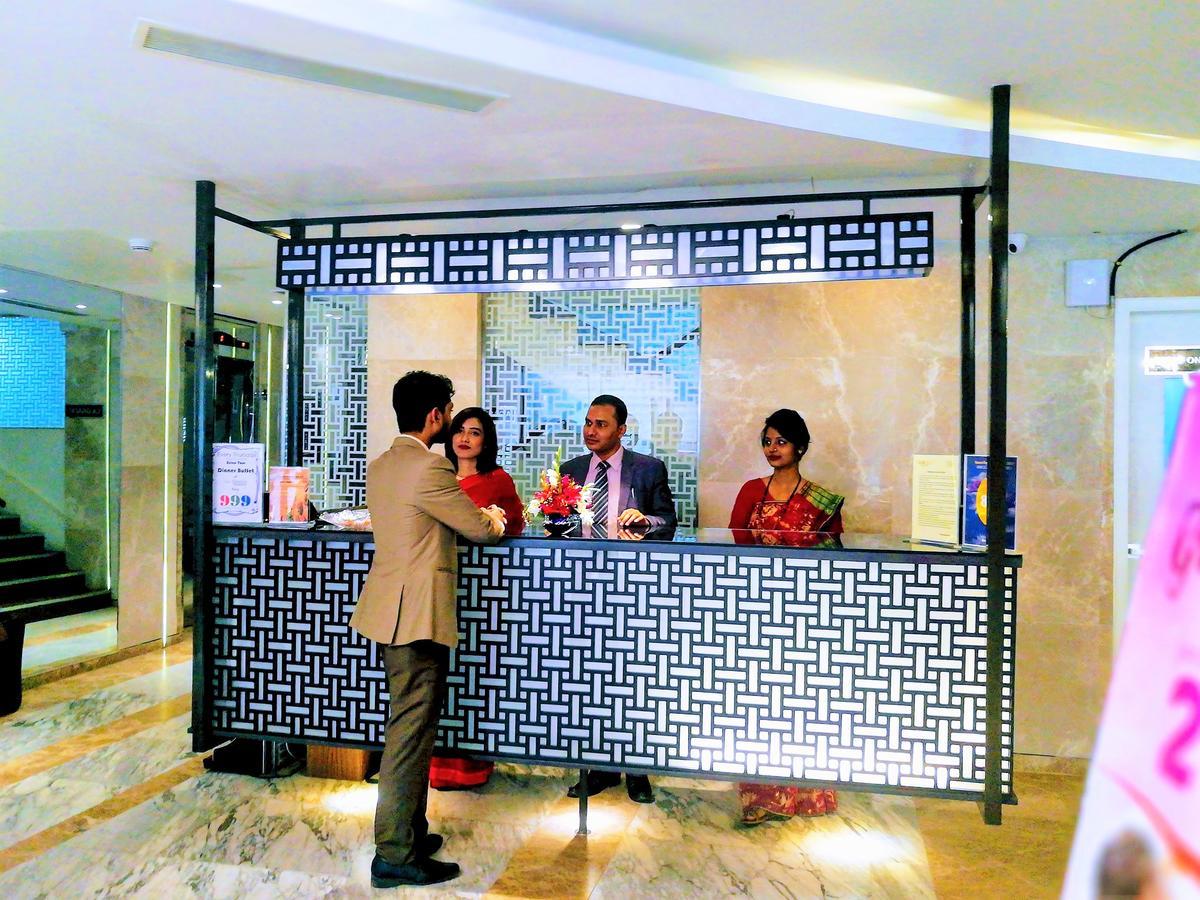 Grace 21  Hotel Dhaka Buitenkant foto